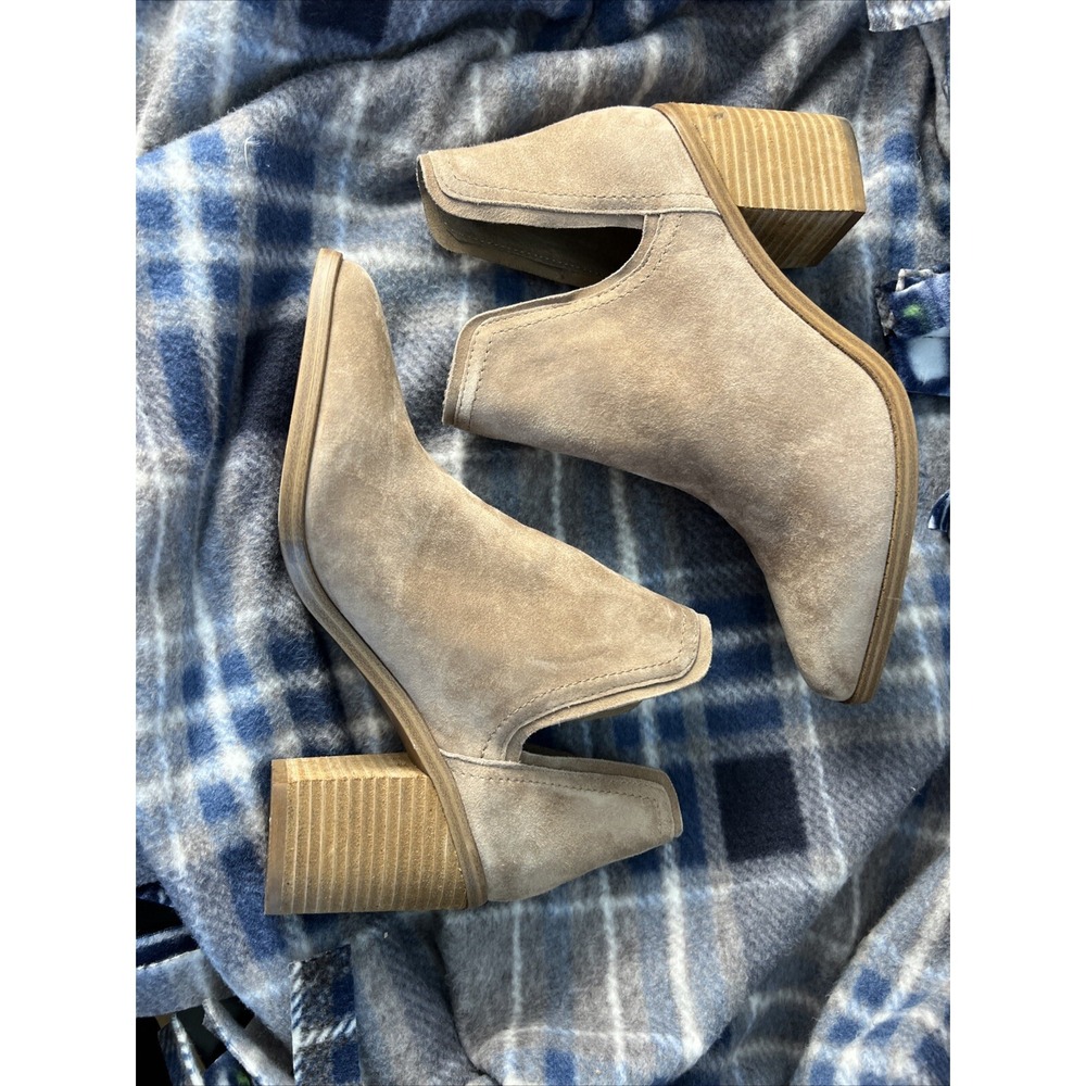Steve Madden Havannah Women Boots Sz 7.5  Taupe Suede Pull On Leather Bootie New